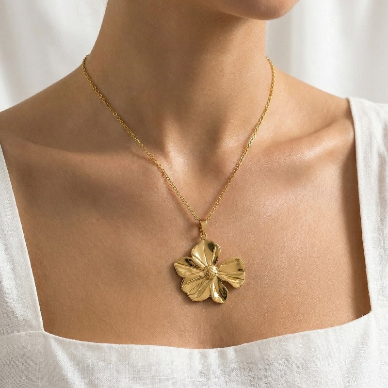 Gold Leaf Pendant Necklace – 18K Gold Plated Stainless Steel