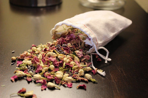 Goddess Bath Tea – Organic Floral Aromatherapy Bath Sachet